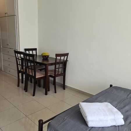 Christina'S Beachside Apartment 리오 외부 사진
